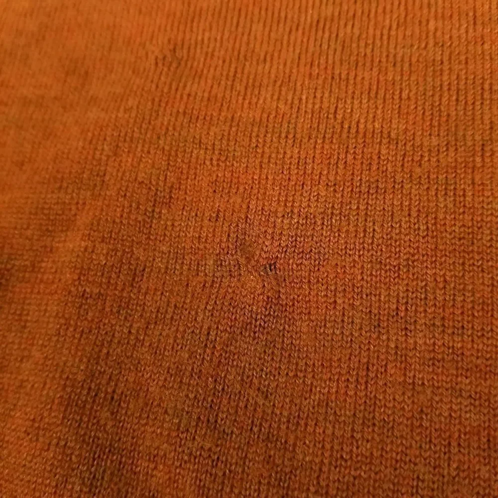 Garret Scott Orange Fine Merino Wool V-Neck L/S Sweater Old Money Quiet‎ Luxury